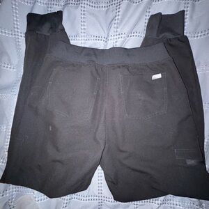 Figs Women’s Black Zamora Jogger Scrub Pants